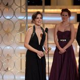 Tina Fey con su Globo de Oro por '30 Rock'