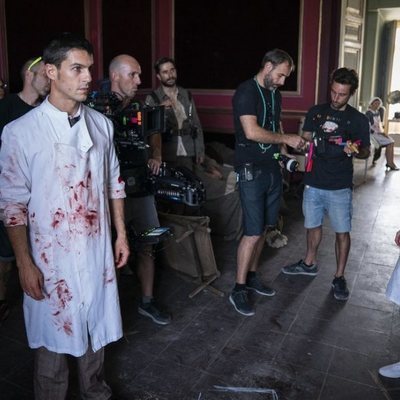 Rodaje del capítulo 2x05 de 'Estoy vivo' con Alejo Sauras como el Enlace