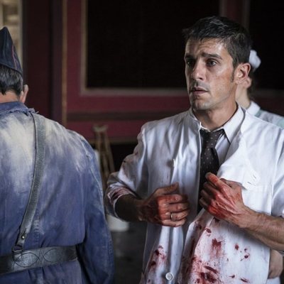 Alejo Sauras en el papel de médico durante la Guerra Civil en 'Estoy vivo'