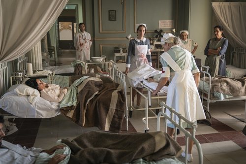 Una sala del hospital de campaña del capítulo 2x05 de 'Estoy vivo'