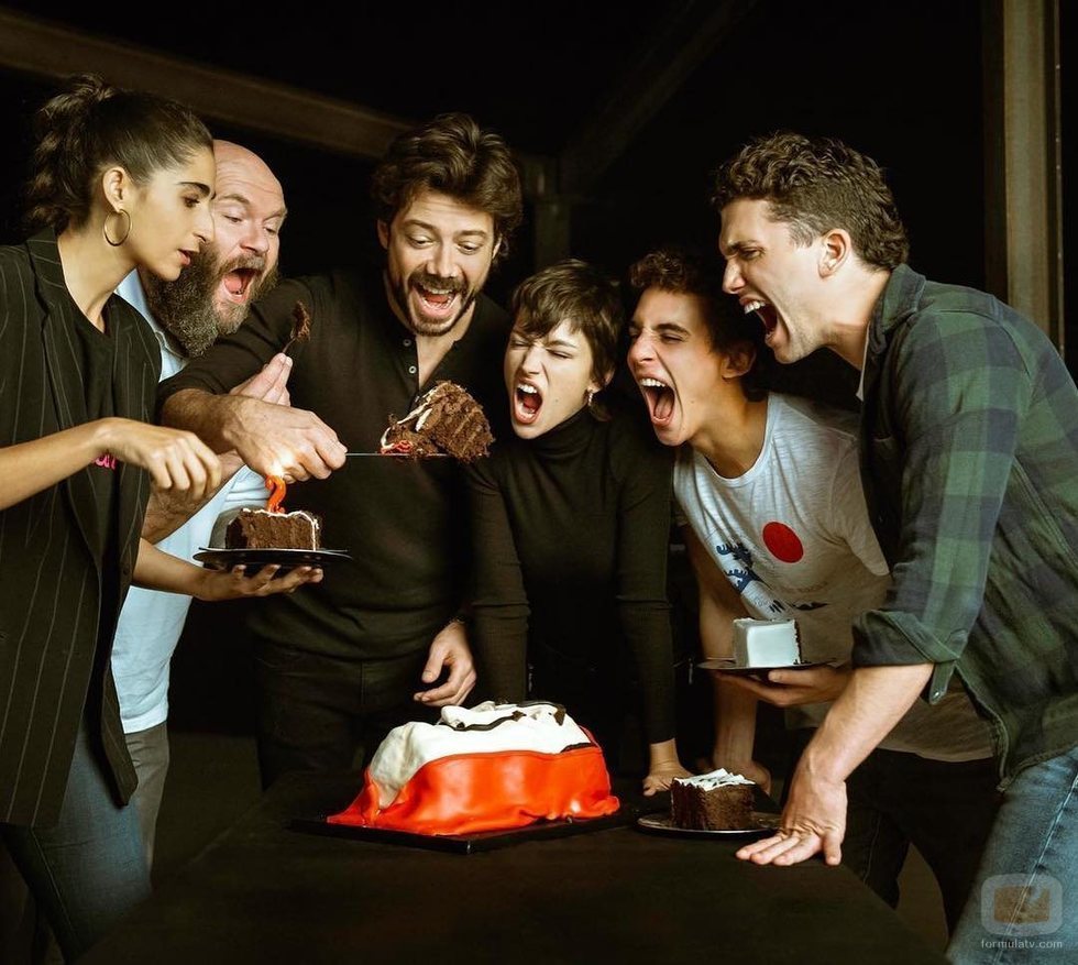 Los actores de 'La Casa de Papel' celebrando el segundo aniversario del atraco