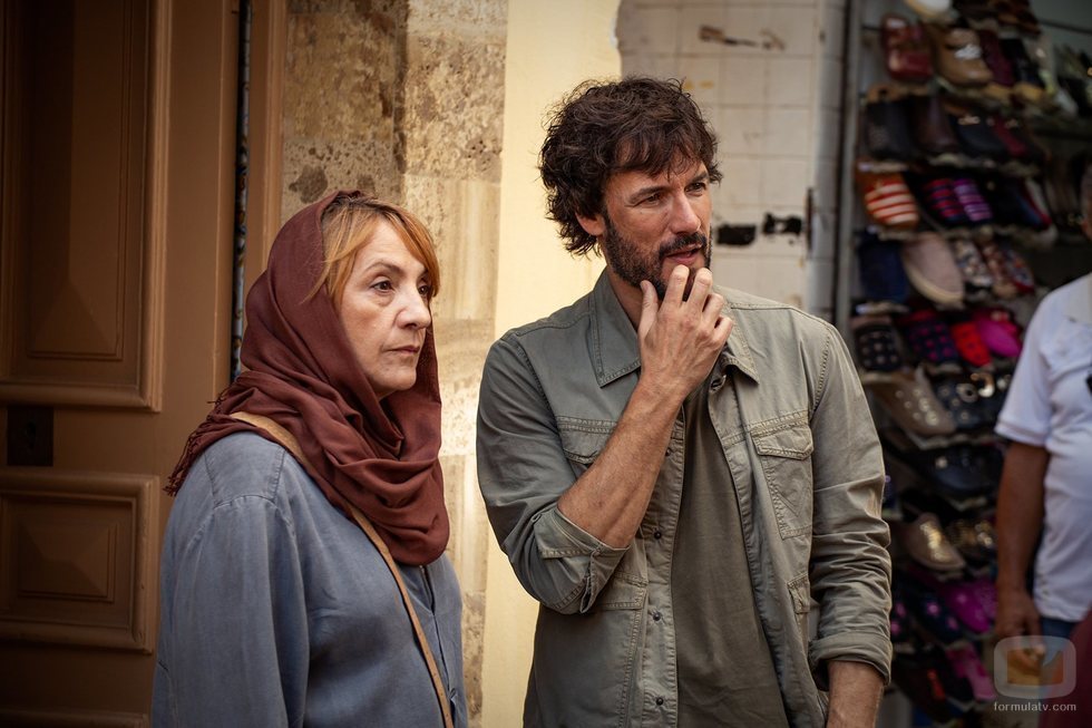 Blanca Portillo y Daniel Grao rodando 'Promesas de arena' en Túnez