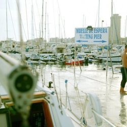 Cristina Castaño y Jesús Mosquera hablando en 'Toy Boy'