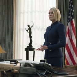 Claire Underwood en el despacho oval en 'House of Cards'