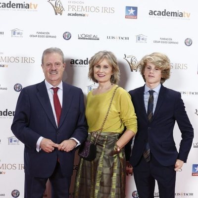 Manuel Campo Vidal y Maria Rey posan en los Premios Iris 2018