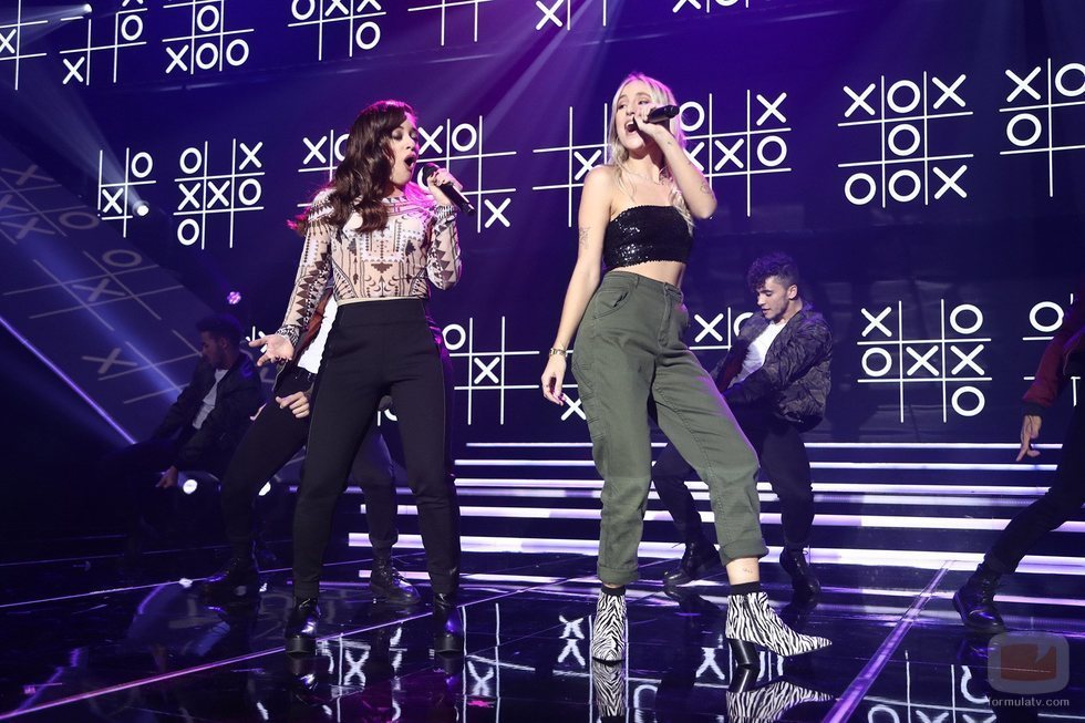 Noelia y María interpretan a dúo una canción en 'OT 2018'
