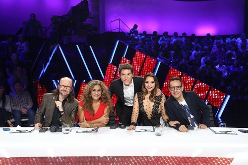Manel Fuentes junto al jurado de 'Tu cara me suena' en la gala 5
