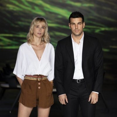Ingrid García Jonsson y Mario Casas compañeros de reparto en 'Instinto'