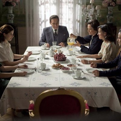 La familia de la Torre en la segunda temporada de 'La República'