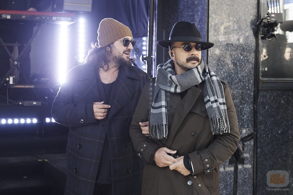 Antonio Orozco y Luis Fonsi de incógnito en el evento de 'La Voz'