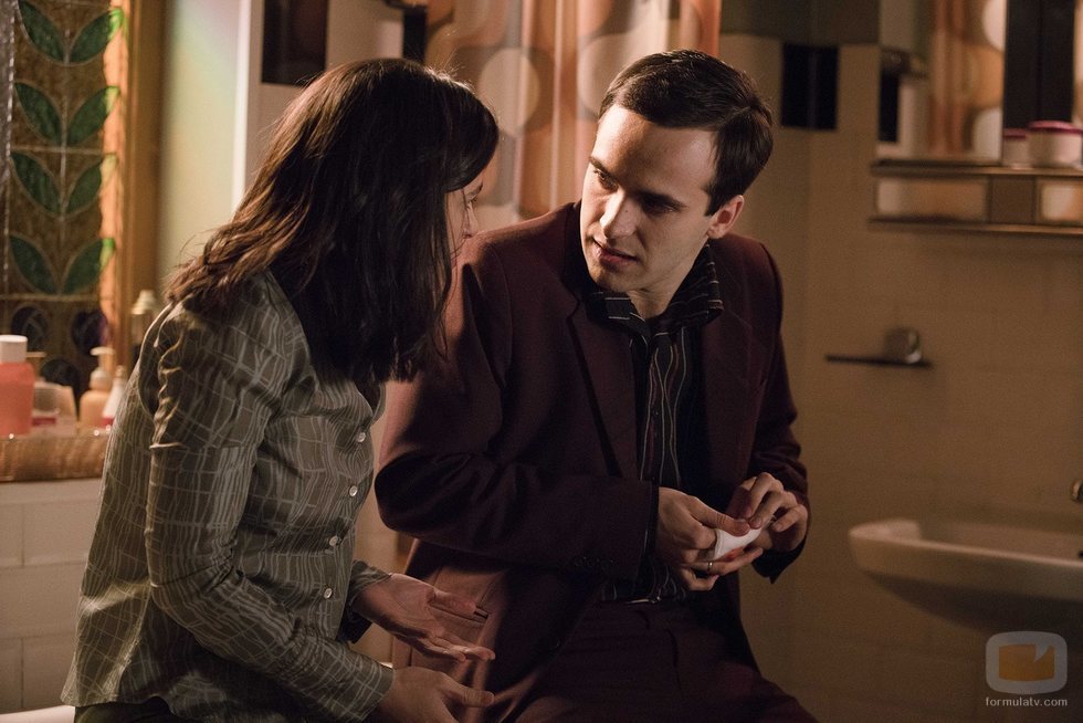 Inés y Carlos Alcántara en la temporada 19 de 'Cuéntame cómo pasó'