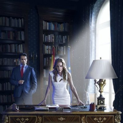 Miryam Gallego y Emmanuel Esparza en 'Secretos de Estado'