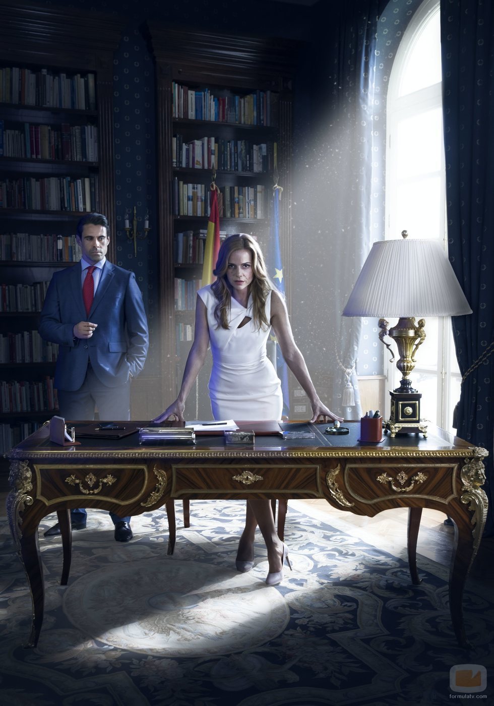 Miryam Gallego y Emmanuel Esparza en 'Secretos de Estado'
