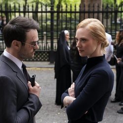 Charlie Cox y Deborah Ann Woll en la tercera temporada de 'Daredevil'