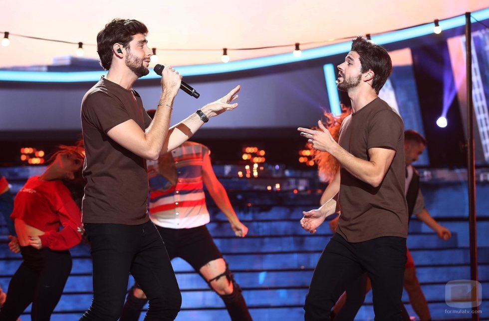 Jordi Coll se metió en la piel de Álvaro Soler en la gala 6 de 'Tu cara me suena'