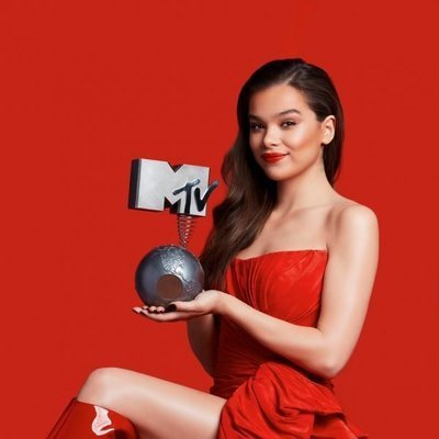 Hailee Steinfeld, presentadora de los EMAs 2018