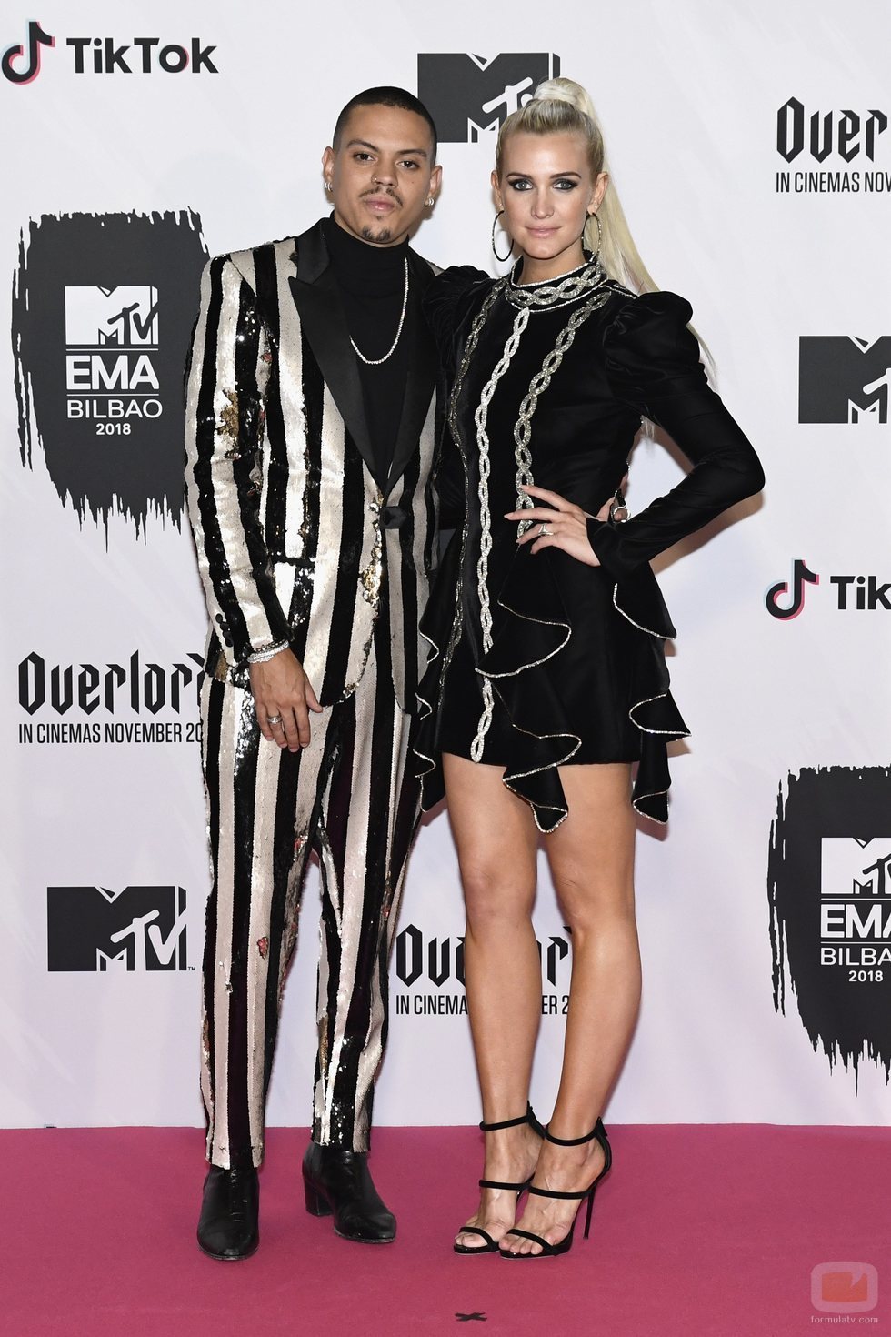 Ashlee Simpson y Evan Ross en los EMAs 2018