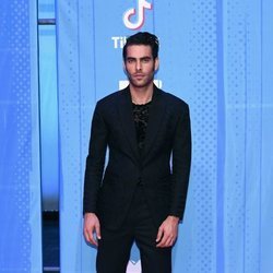 Jon Kortajarena en la alfombra roja de los EMAs 2018