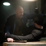 Charlie Cox durante un enfrentamiento en la tercera temporada de 'Daredevil'