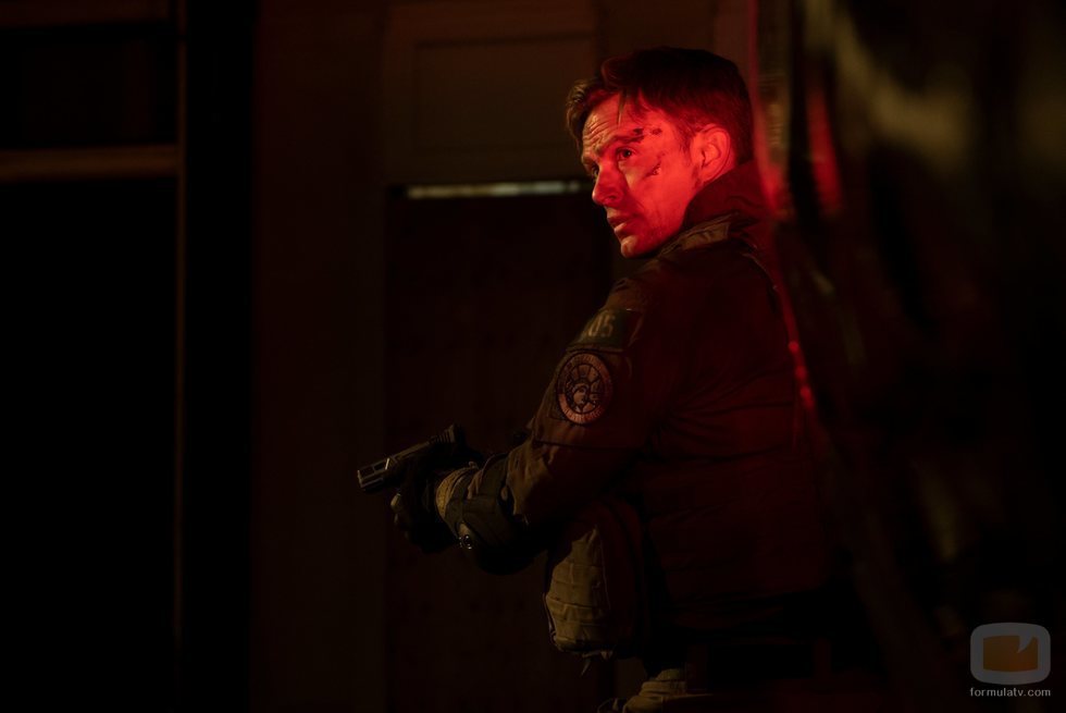 Wilson Bethel es el agente Poindexter en la tercera temporada de 'Daredevil'