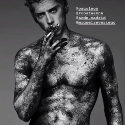 Eduardo Casanova se desnuda por el estreno de 'Arde Madrid'
