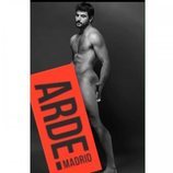 Antonio Velázquez se desnuda por el estreno de 'Arde Madrid'