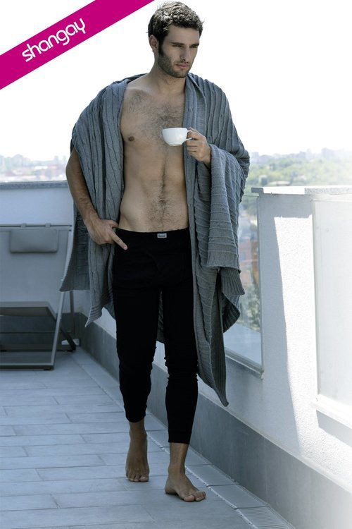 Eduardo Rosa y su sexy posado para Shangay