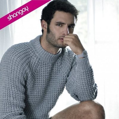 Eduardo Rosa posa muy provocativamente para Shangay