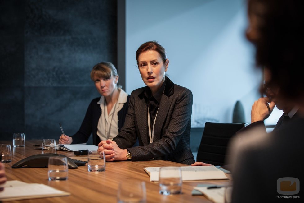 Gina McKee como Anne Sampson de 'Bodyguard'