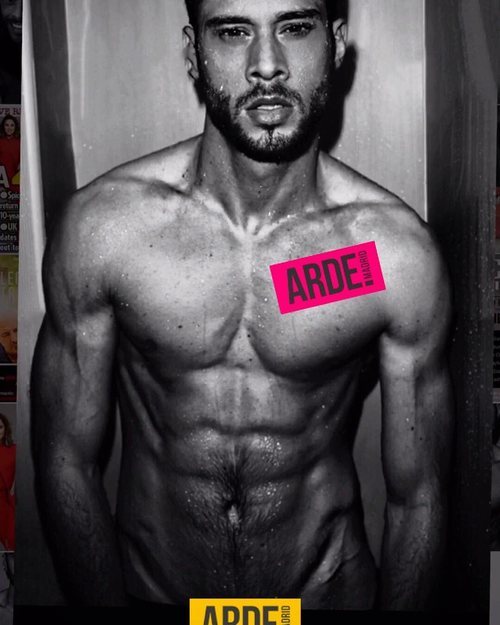 José Lamuño se une al reto del desnudo por el estreno de 'Arde Madrid'