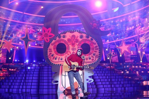 Carlos Baute era Miguel de "Coco" en la Gala 7 de 'Tu cara me suena'
