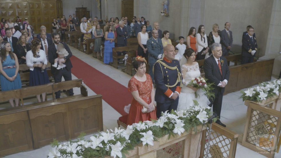 Una boda militar en la primera entrega de 'Cuatro Weddings'