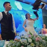 Dos novios celebran su boda en un acuario en 'Cuatro Weddings'