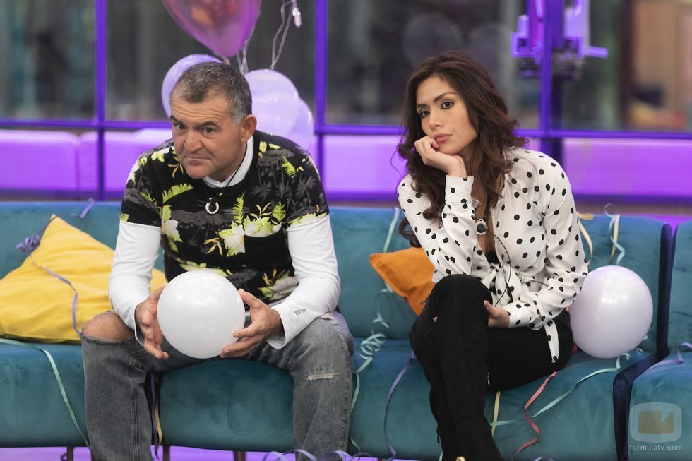 El Koala y Miriam en el sofá durante la Gala 9 de 'GH VIP 6'