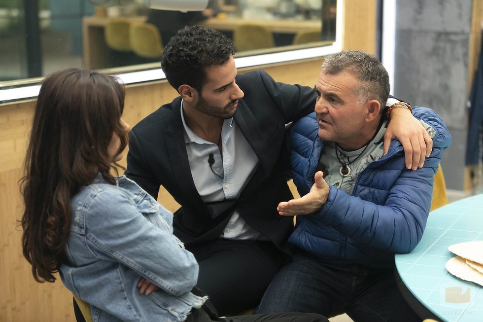Miriam, Asraf y El Koala durante la Gala 10 de 'GH VIP 6'