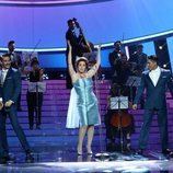 Anabel Alonso en la piel de Los cinco latinos en la Gala 8 de 'Tu cara me suena'