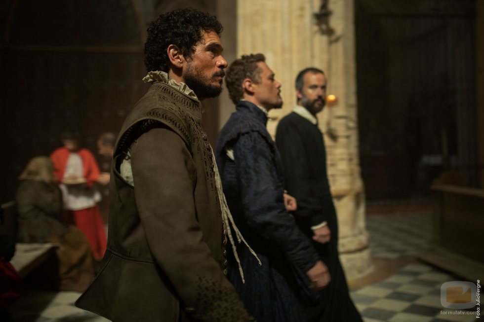 Pablo Molinero y Federico Aguado en el rodaje de la segunda temporada de 'La peste'