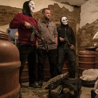 David Beriain con la mafia de Albania en 'Clandestino'