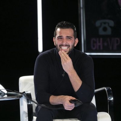 Suso Álvarez llamando por teléfono en la gala 11 de 'GH VIP 6'