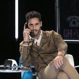 Asraf Beno llamando por teléfono en la gala 11 de 'GH VIP 6'