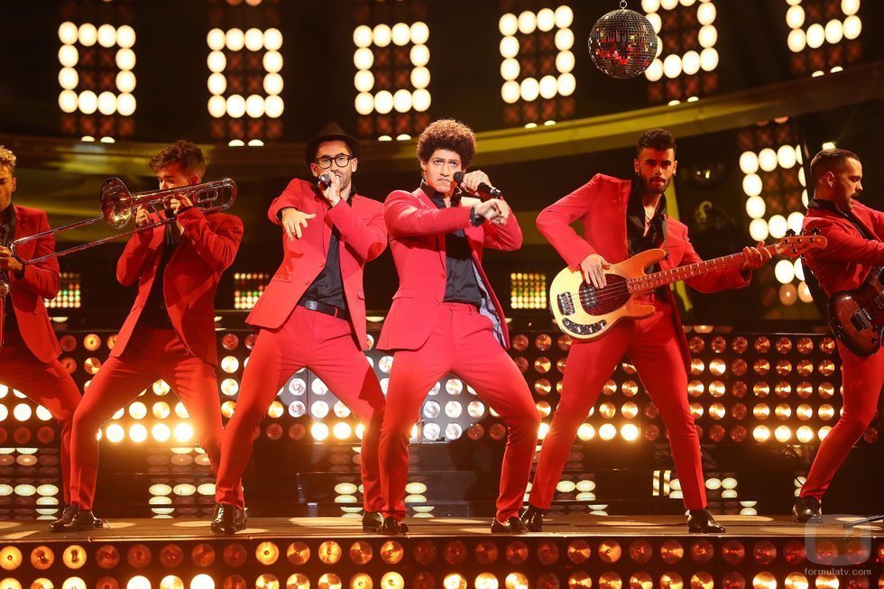 Carlos Baute imita a Bruno Mars en la Gala 9 de 'Tu cara me suena'