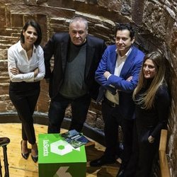 Ana Pastor, Antonio Gª Ferreras, Mario López y Marías Recarte en la presentación de 'Estrecho'