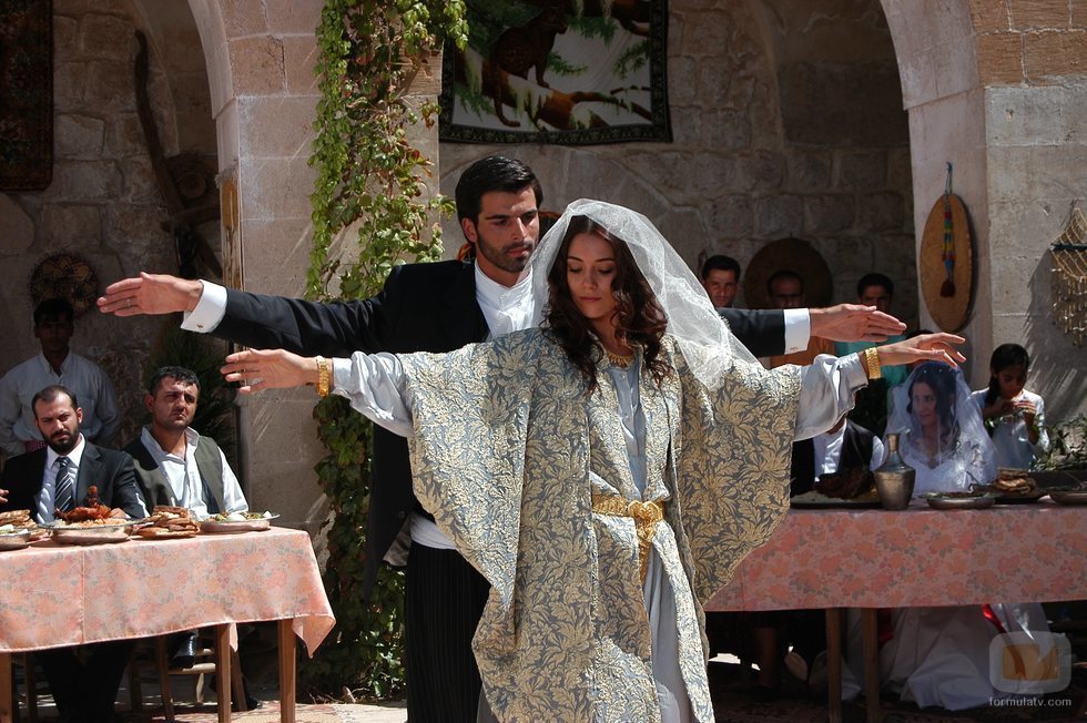 Sila y Boran bailan el día de su boda en 'Sila'