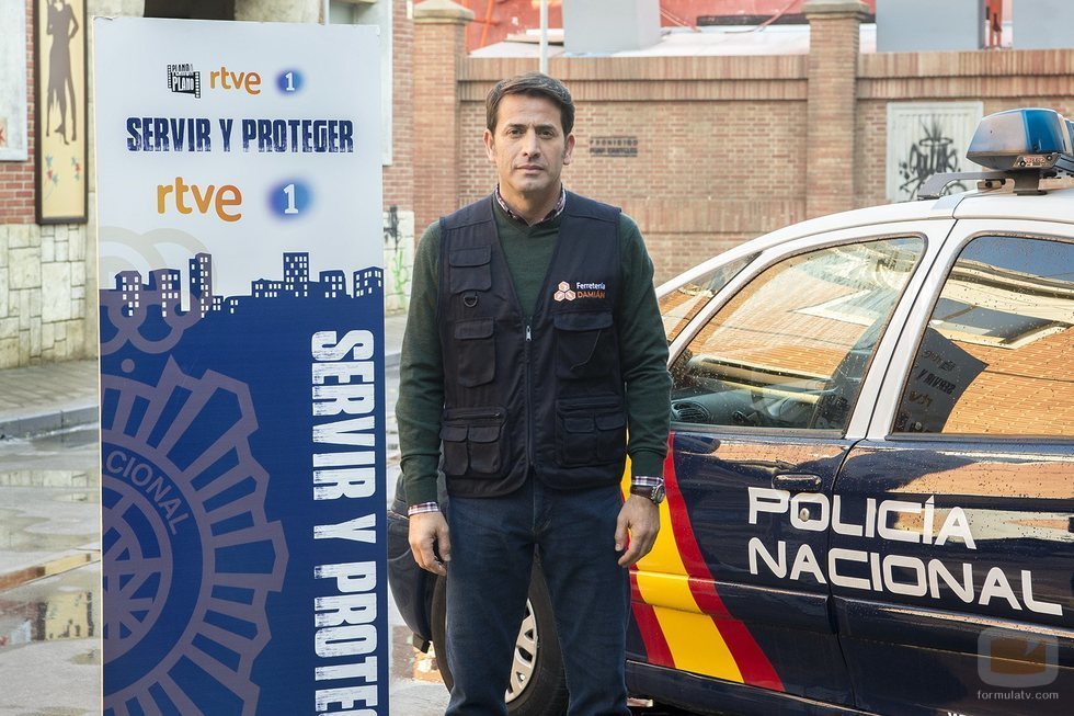 Antonio Garrido en la temporada 3 de 'Servir y proteger'