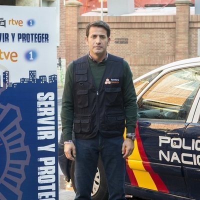 Antonio Garrido en la temporada 3 de 'Servir y proteger'