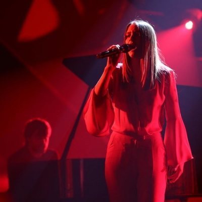 Sabela cantando en la Gala 12 de 'OT 2018'