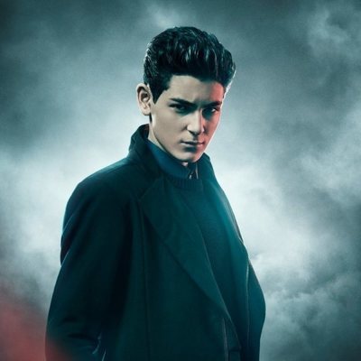 Póster de David Mazouz como Bruce Wayne en la temporada final de 'Gotham'