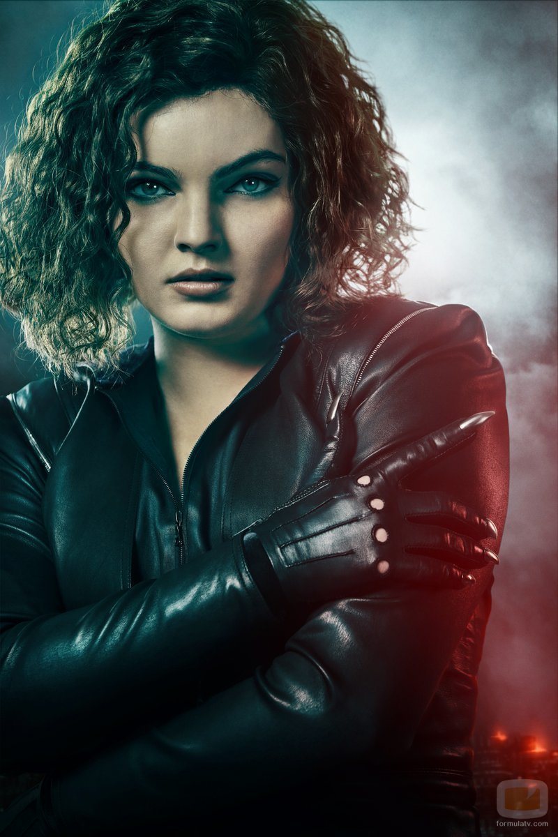 Póster de Camren Bicondova como Selina Kyle en la temporada final de 'Gotham'