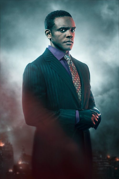 Póster de Chris Chalk como Lucius Fox en la temporada final de 'Gotham'