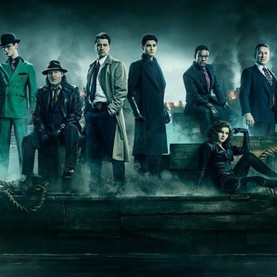 Imagen promocional del elenco de la temporada final de 'Gotham'